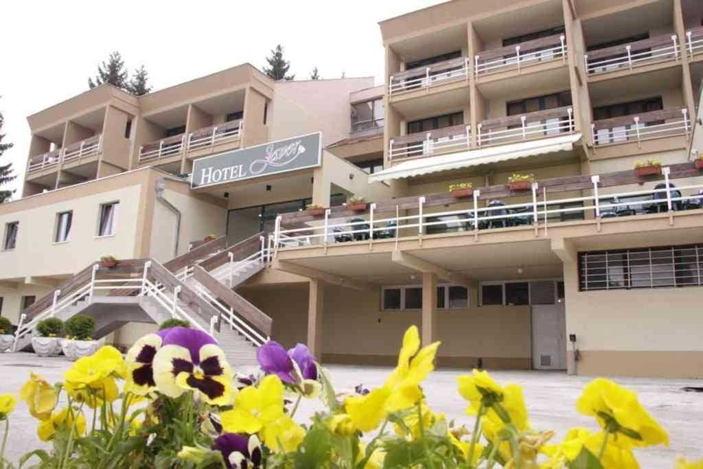 Hotel Javor Kusici Exterior photo